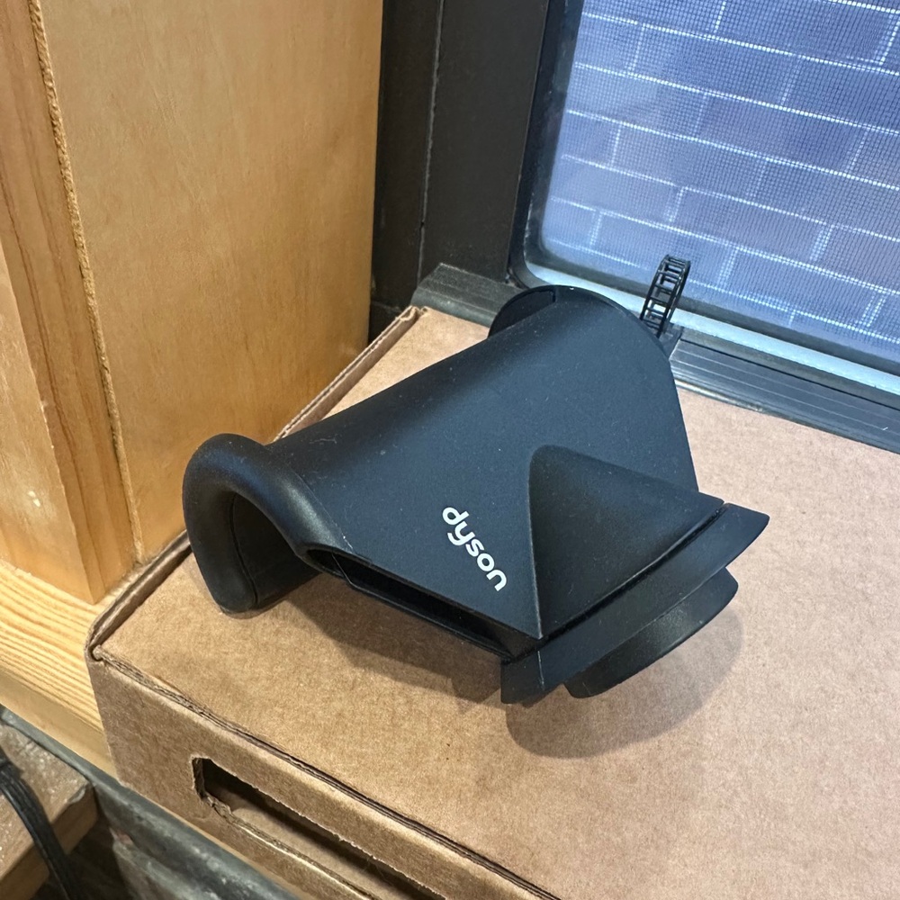 NEW Dyson Supersonic Smoothing Flyaways Attachment